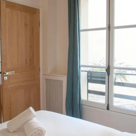 Apartment Bright & Spacious In Madeleine